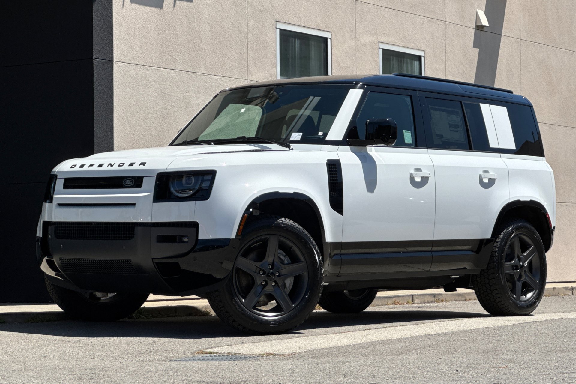 New 2026 Defender 110 X-Dynamic SE