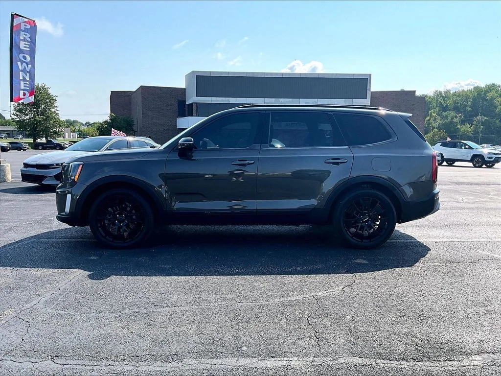 Used 2022 Green Kia SX image 5