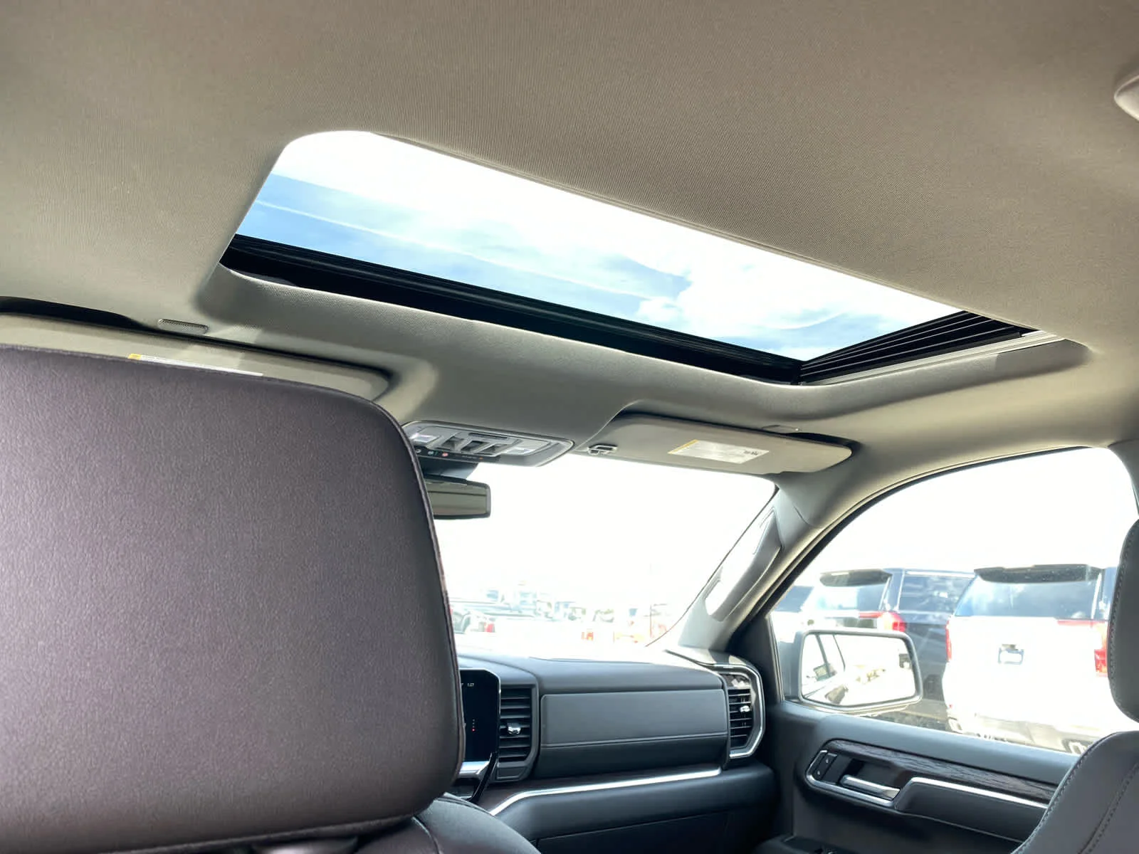 New 2026 Onyx Black GMC SLT image 30