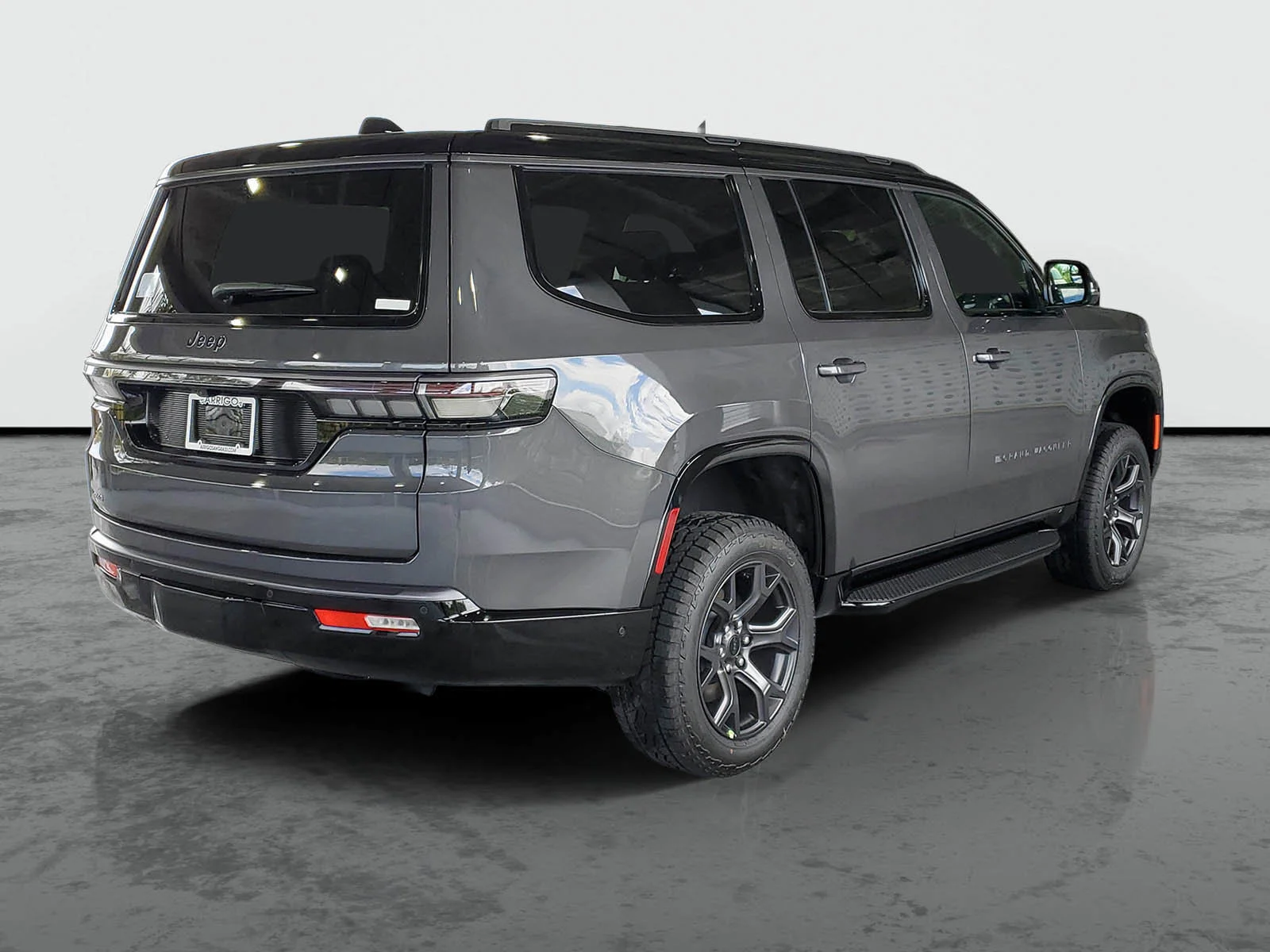 New 2026 Baltic-Gray Metallic Clear-Coat Exterior Paint Jeep Upland image 2