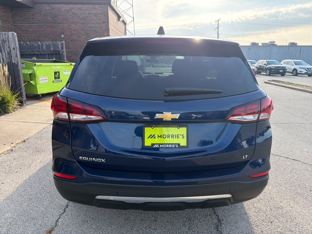 Used 2023 BLUE GLOW METALLIC Chevrolet LT image 4