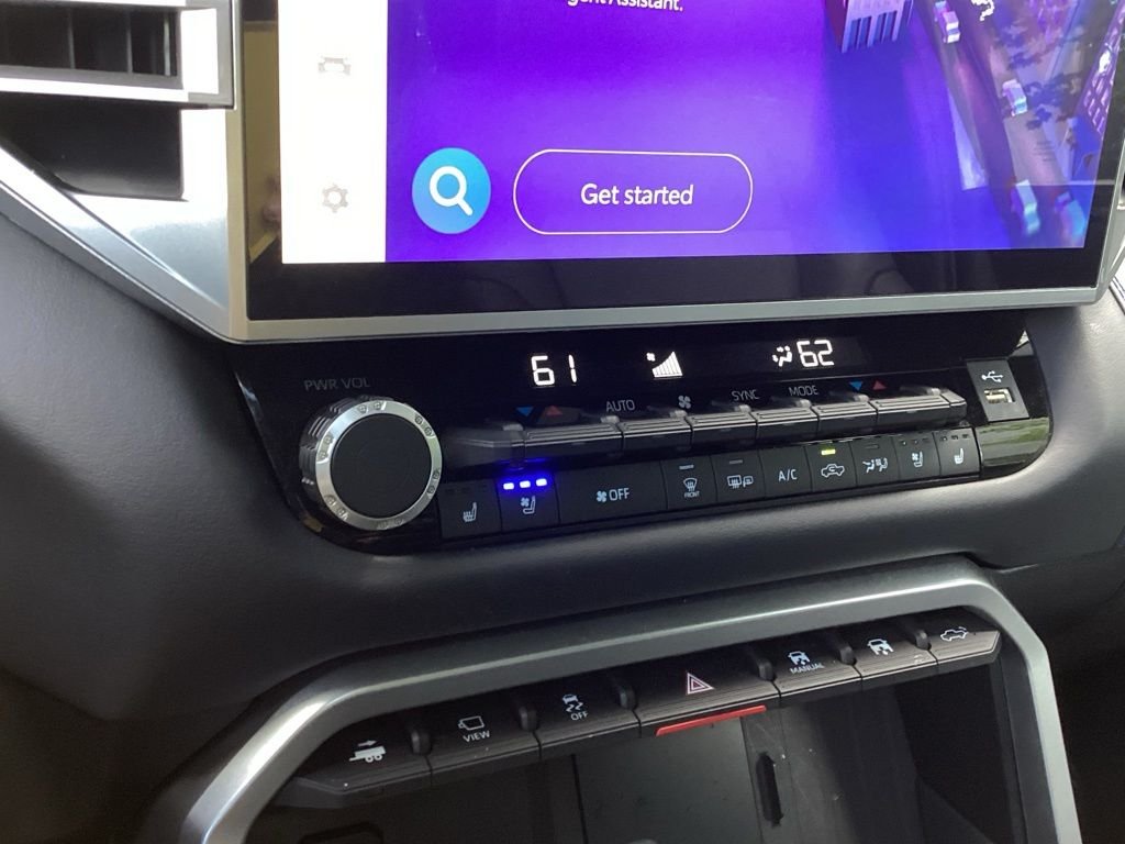 Used 2025 Beige Toyota Platinum image 16