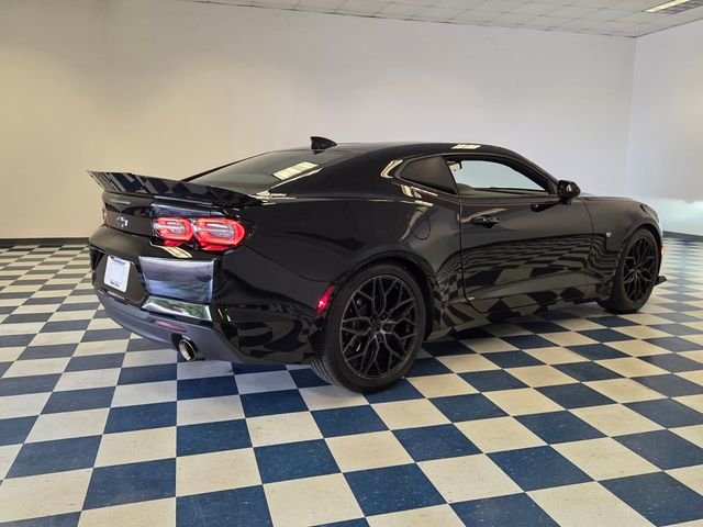 Used 2021 Black Chevrolet 2LT image 8