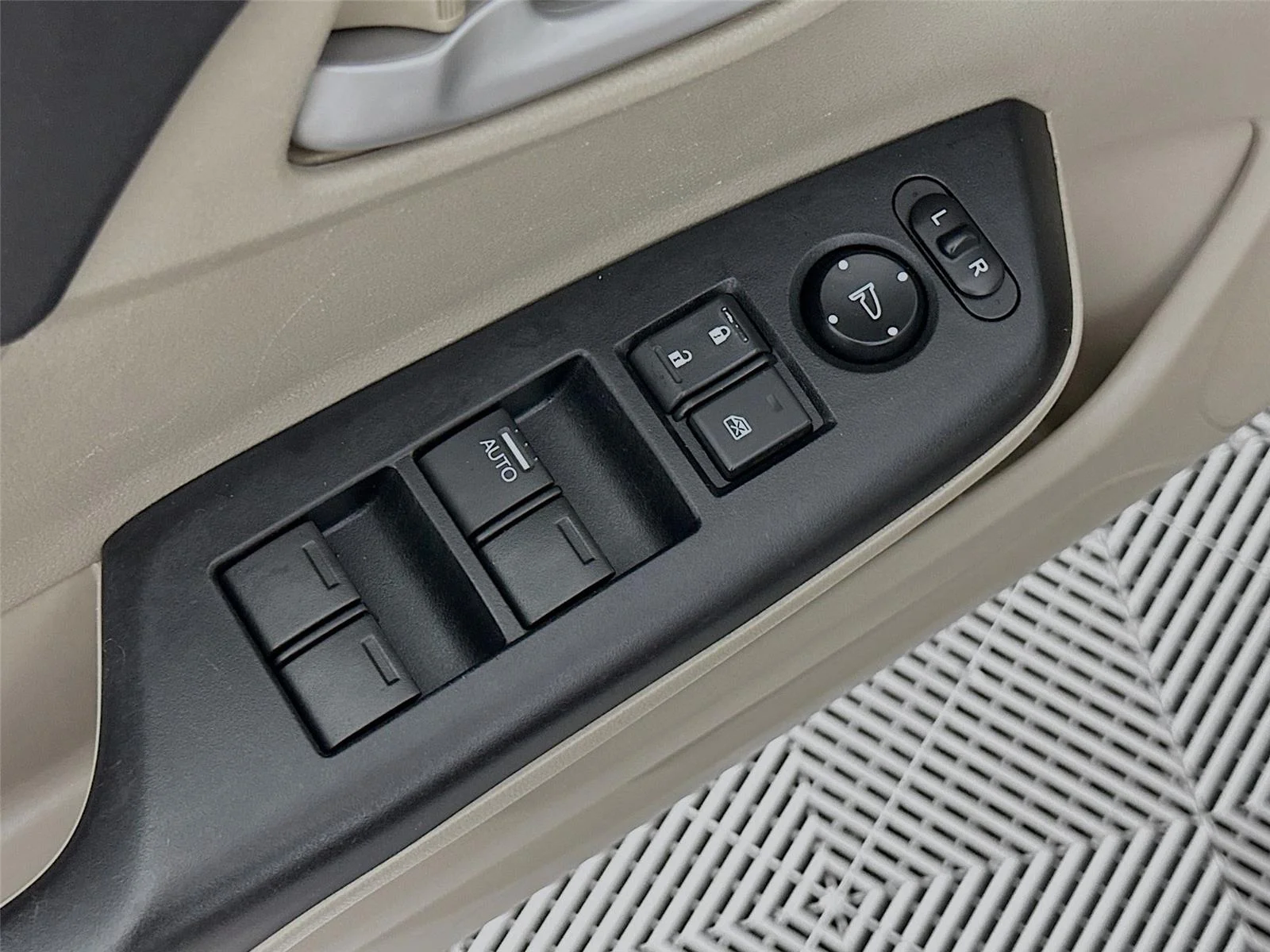 Used 2012 Crimson Pearl Honda LX image 18
