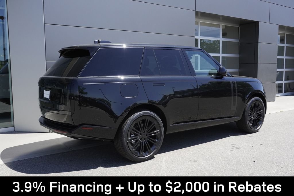 New 2026 Santorini Black Land Rover SE image 4