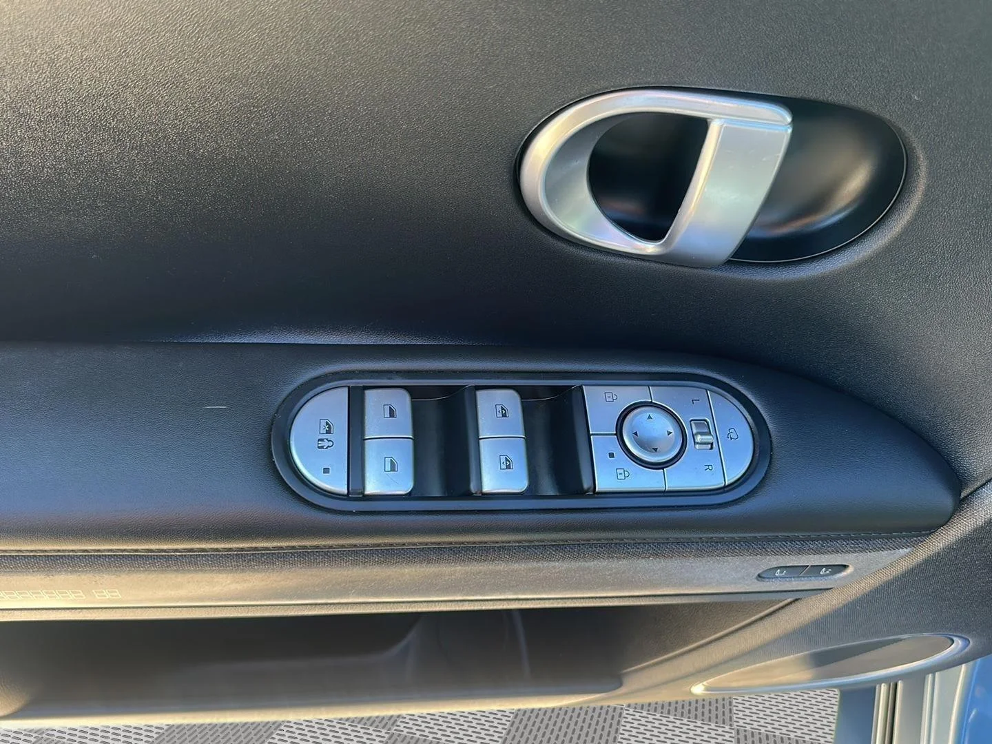 Used 2023 Lucid Blue Hyundai Limited image 20