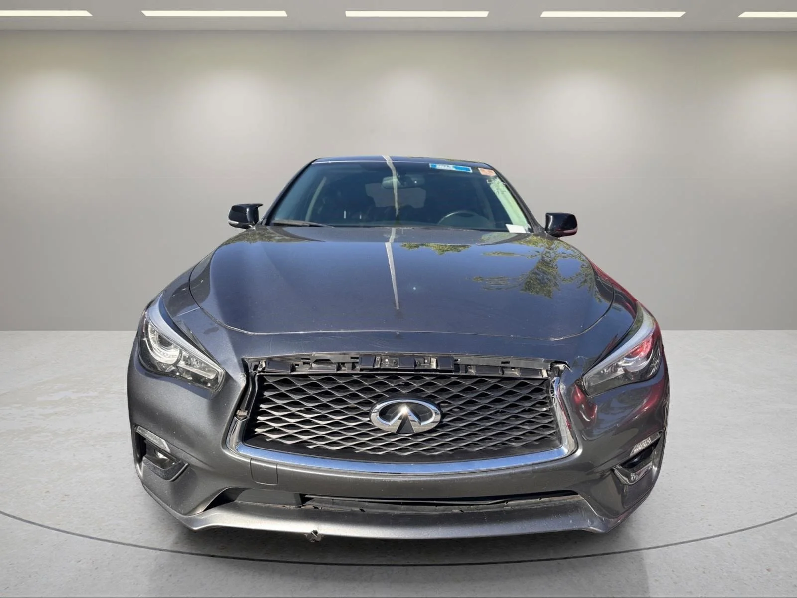 Used 2019 Graphite Shadow INFINITI 3.0t LUXE image 2