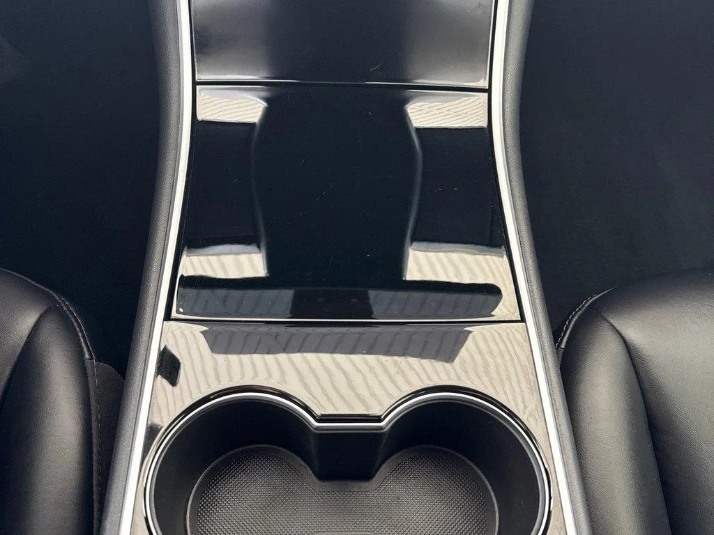 Used 2018 Deep Blue Metallic Tesla Long Range image 20