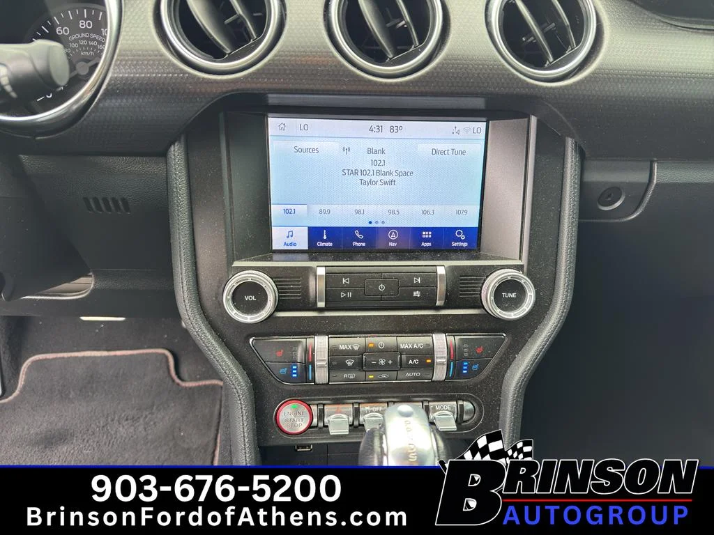 Used 2020  Ford GT Premium image 22