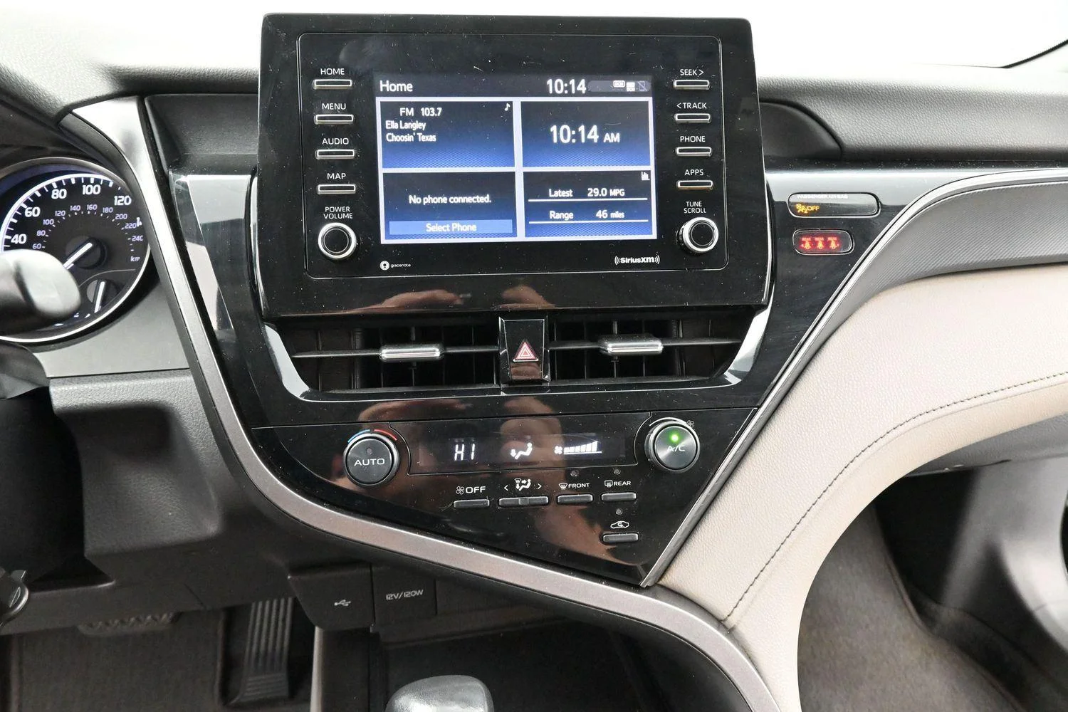 Used 2021 Blueprint Toyota SE image 19