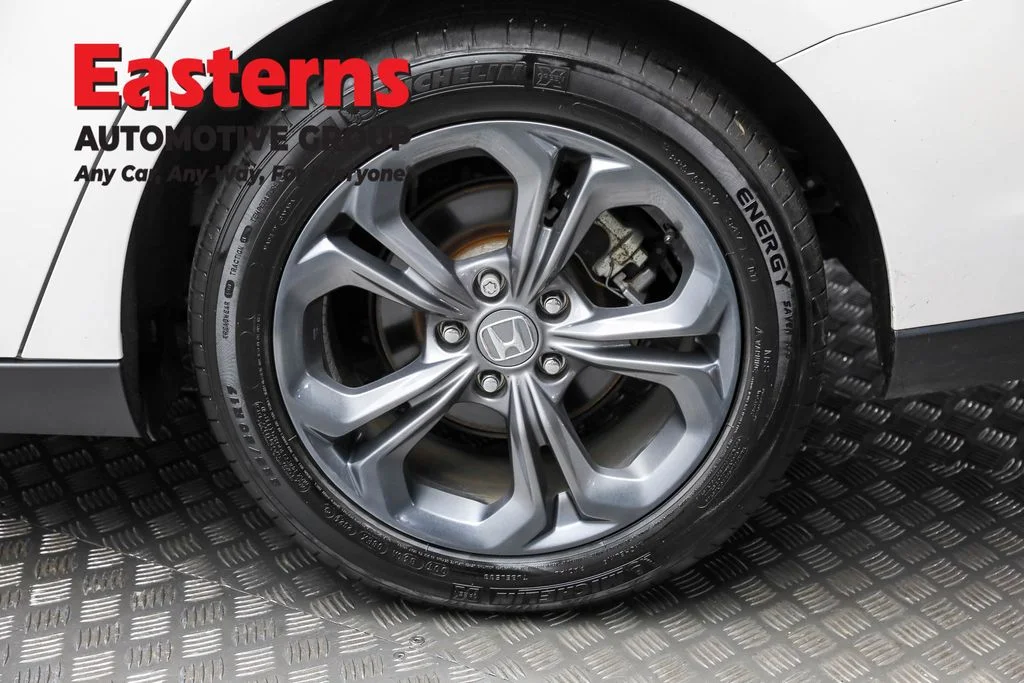 Used 2024 White Honda EX image 8