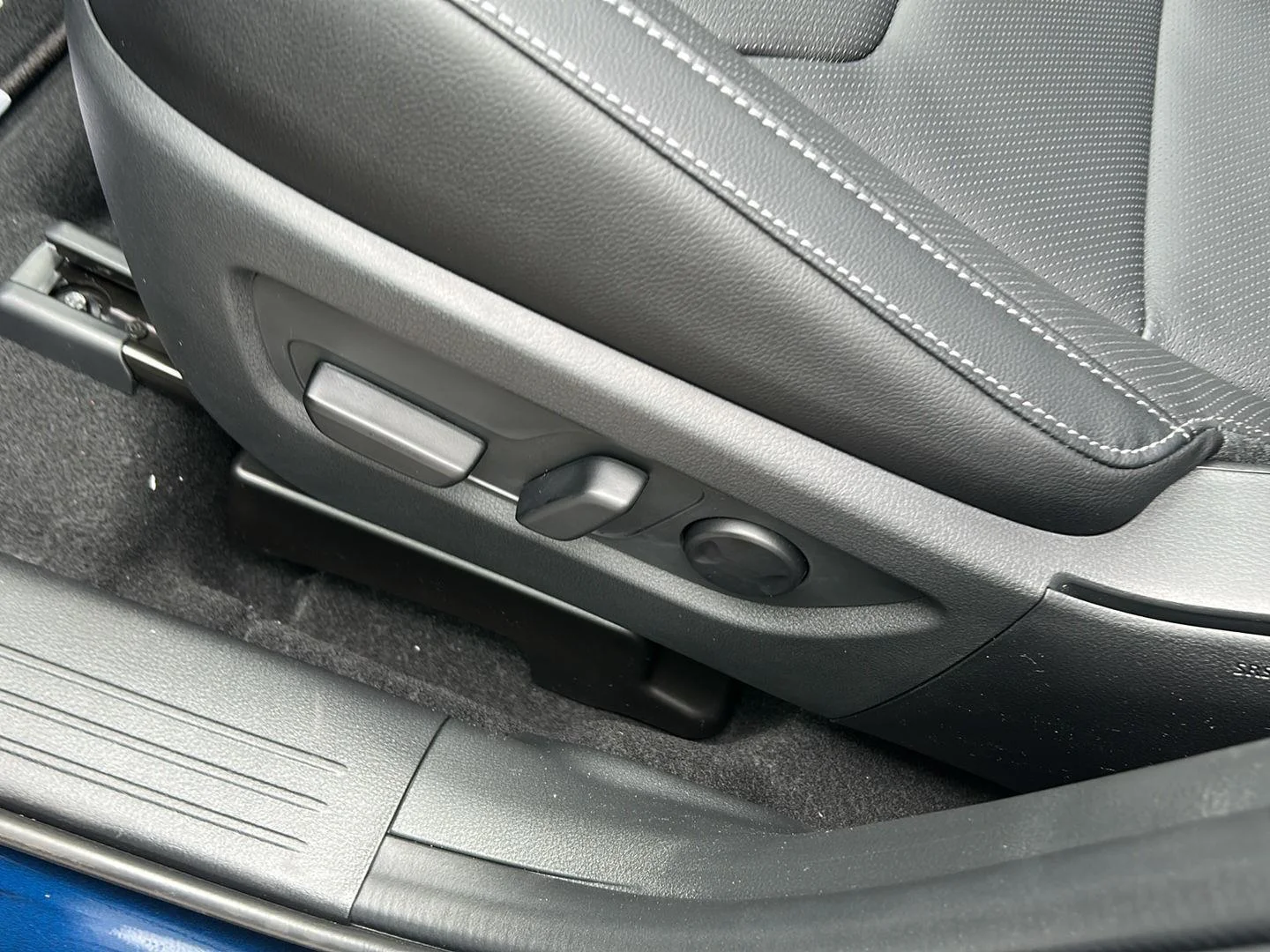 New 2026 Navy Blue Mica Mazda 2.5 S Premium Plus AWD image 9