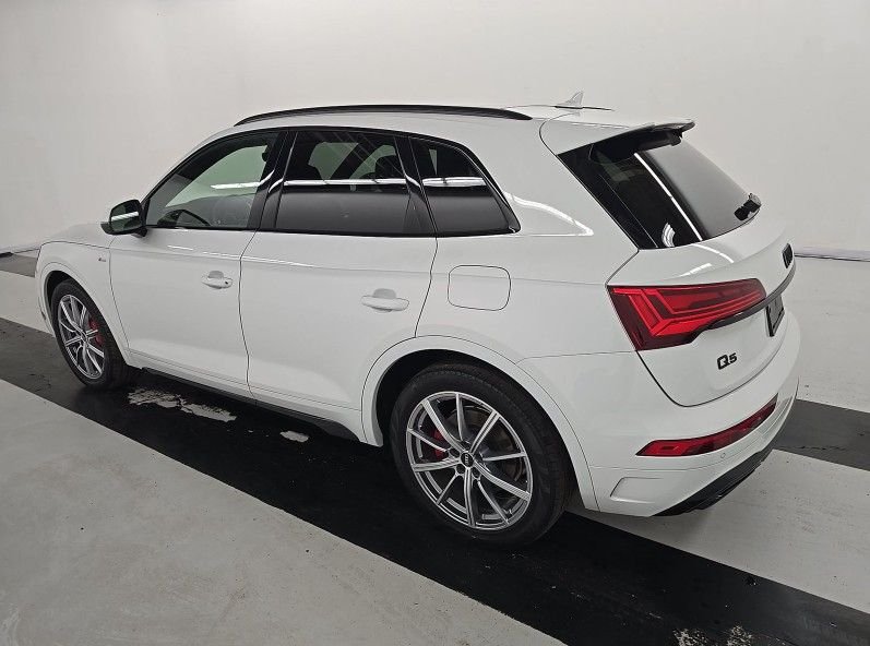 Used 2024 Glacier White Audi 55 Premium Plus image 4