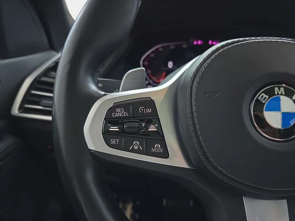 Used 2020 Black Sapphire Metallic BMW xDrive40i image 20