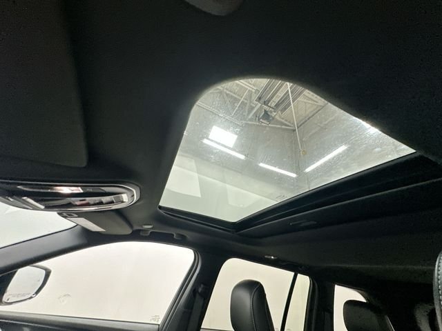 Used 2025 Black Jeep Altitude X image 17