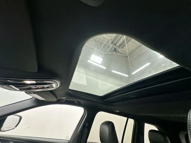 Used 2025 Black Jeep Altitude X image 17