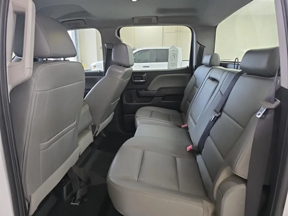 Used 2018 White Chevrolet WT image 4