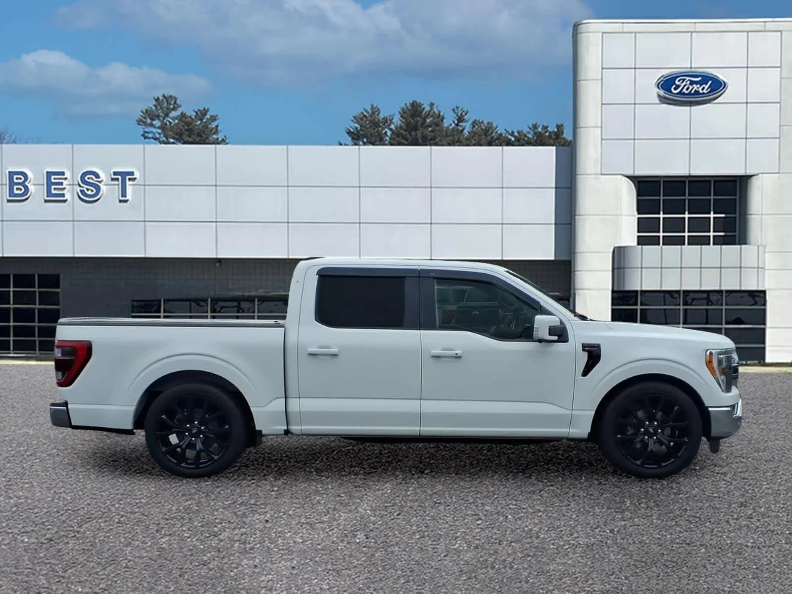 Used 2021 Oxford White Ford LARIAT image 8
