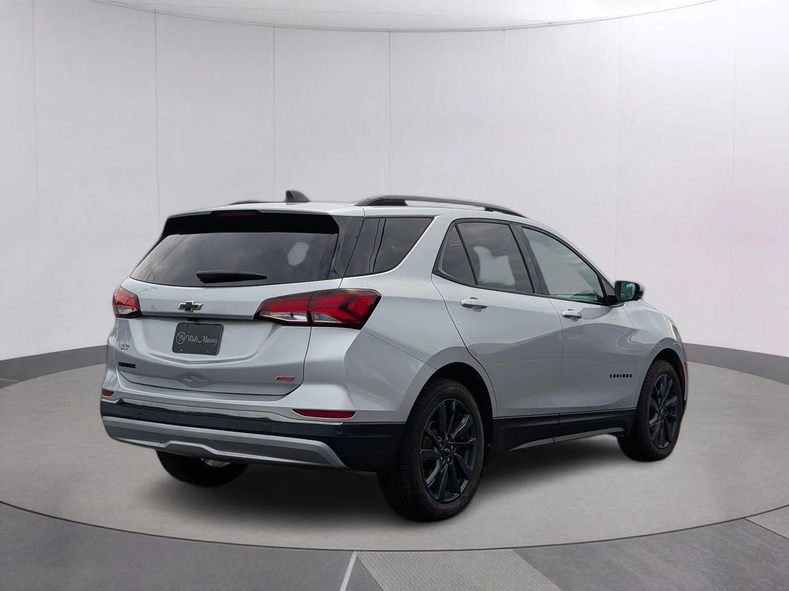 Used 2022 Silver Ice Metallic Chevrolet RS image 5