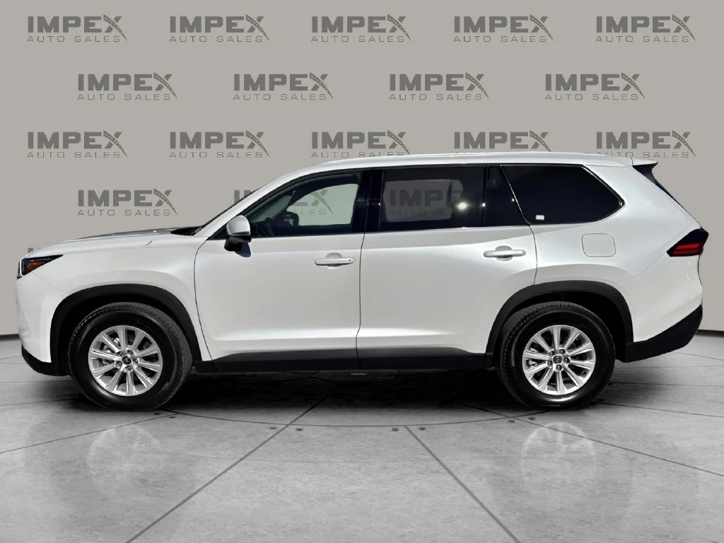 Used 2026 Beige Toyota XLE image 2