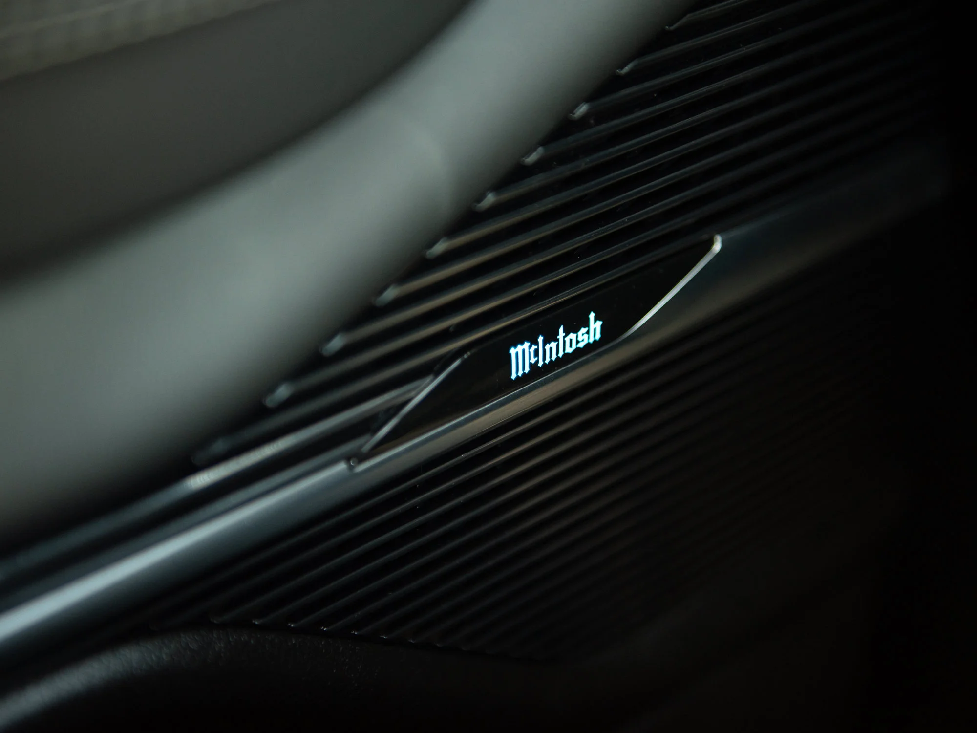 New 2026 Black Jeep Summit Obsidian* image 15