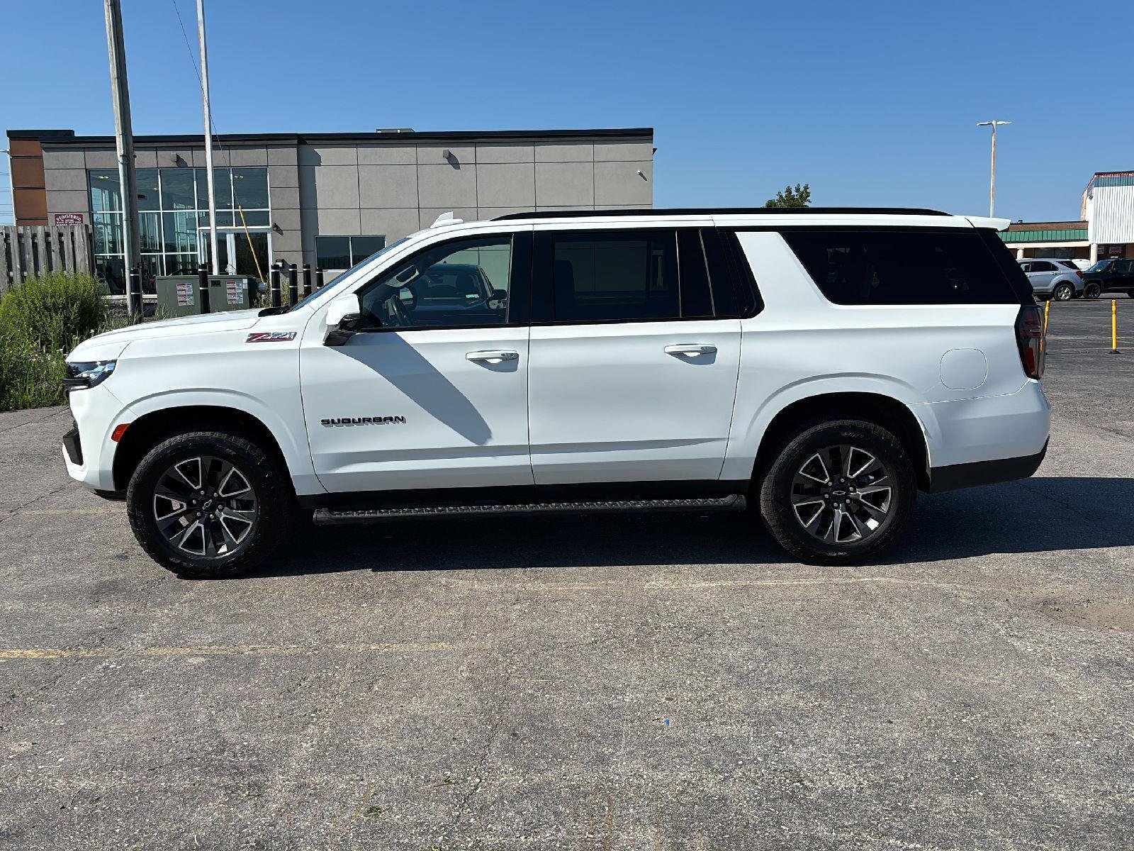 Used 2024 Summit White Chevrolet Z71 image 4