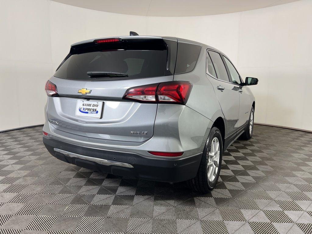 Used 2024 Sterling Gray Metallic Chevrolet LT image 27