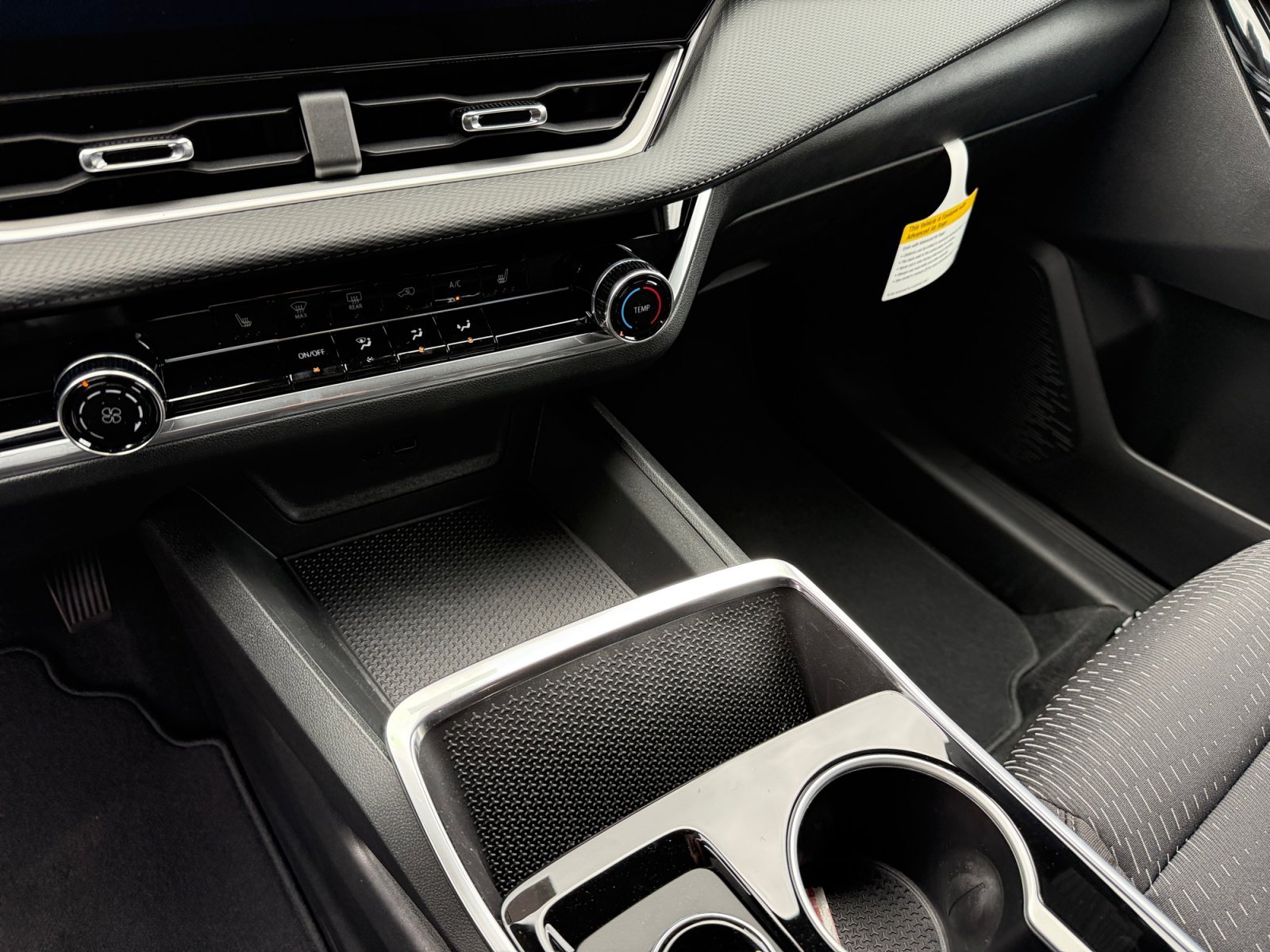 2026 Chevrolet Equinox LT - Photo 13