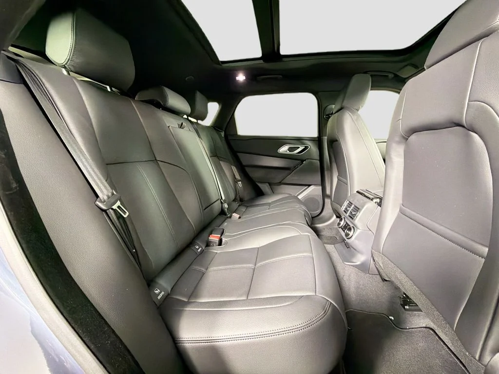 New 2026 Varesine Blue Metallic Land Rover Dynamic SE image 29