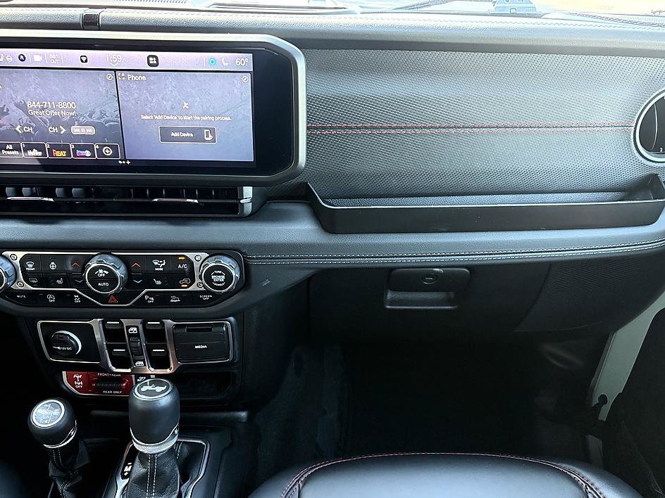 Used 2024 Earl Clearcoat Jeep Rubicon X image 14