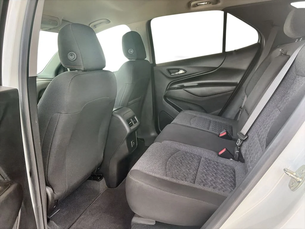 Used 2022 White Chevrolet LT image 26