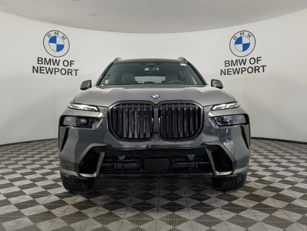 New 2027 Gray BMW xDrive40i image 4