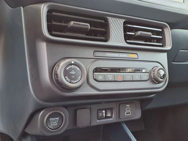 2025 Ford Maverick Lariat - Photo 13