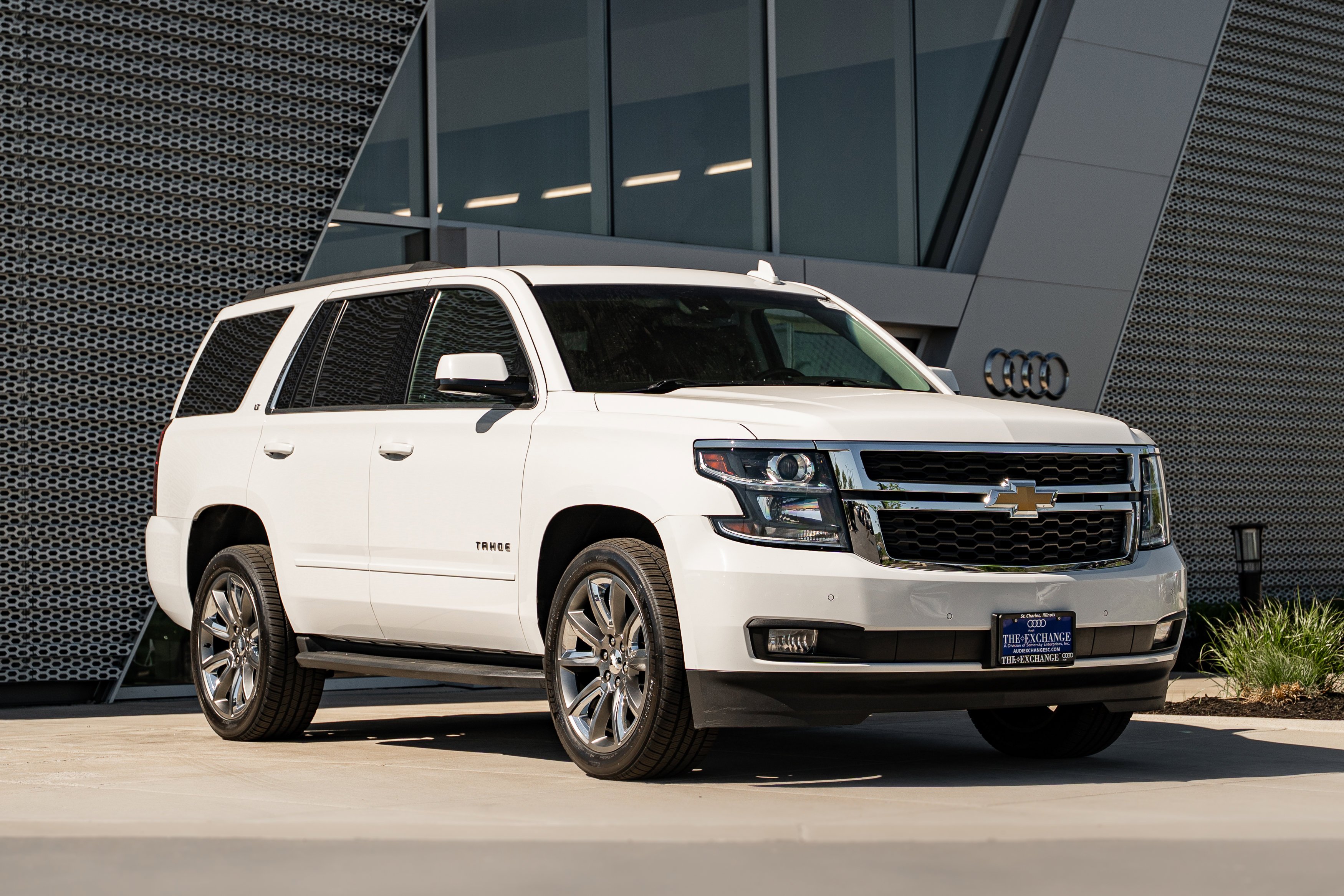 Used 2020 Summit White Chevrolet LT image 1