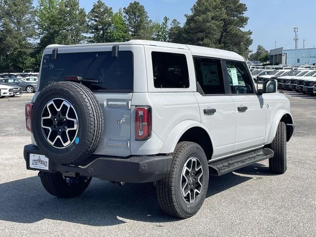 New 2026 White Ford Outer Banks image 3