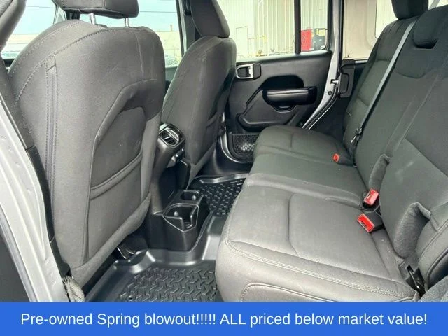 Used 2021 Silver Jeep Unlimited Sport S image 18