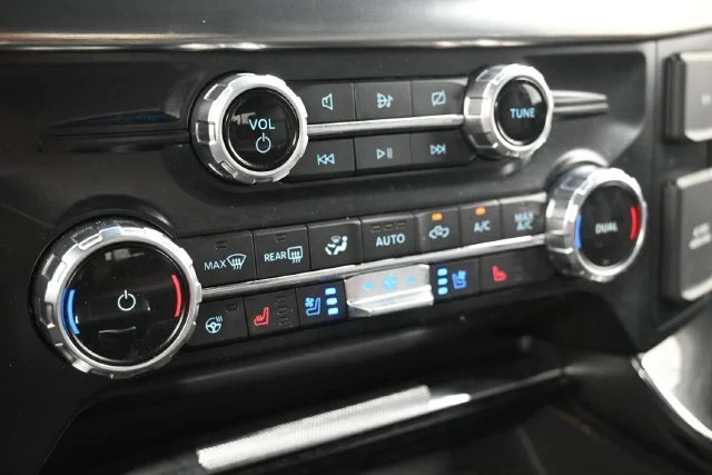 Used 2022 Carbonized Gray Metallic Ford XL image 18