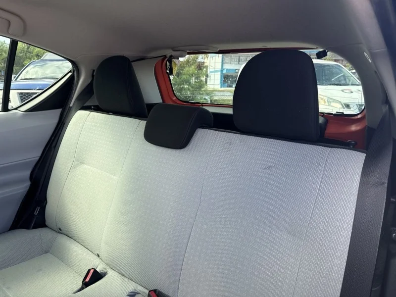 2014 Toyota Prius c One - Photo 16