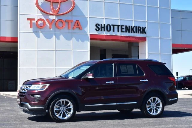 Used 2019 Red Ford Limited image 1