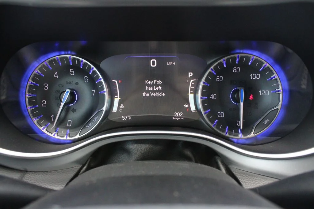 Used 2019 Black Chrysler Touring L Plus image 9