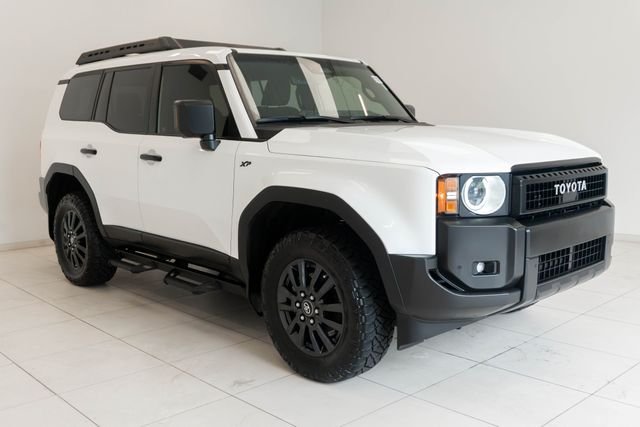 Used 2025 White Toyota 1958 image 9