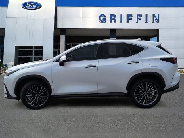Used 2022 White Pearl Lexus 350 Premium image 10