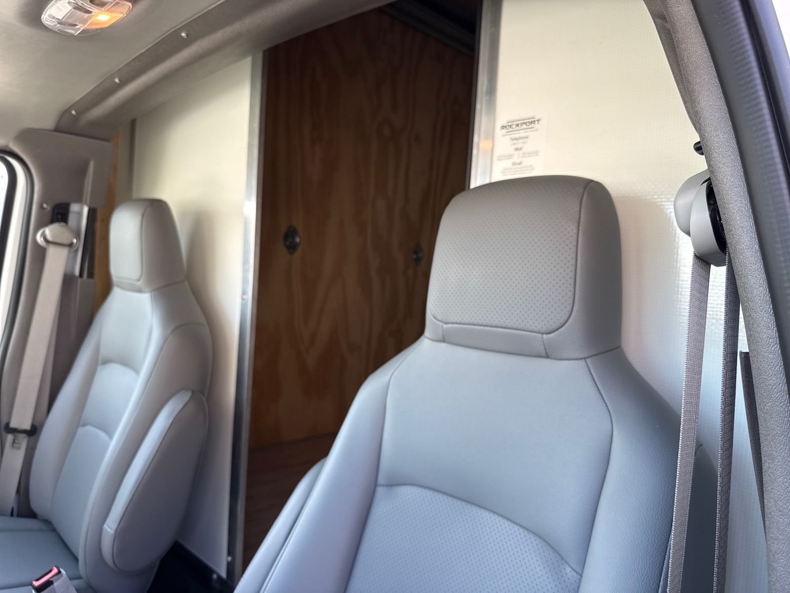 New 2026 Oxford White Ford E-450 DRW image 11