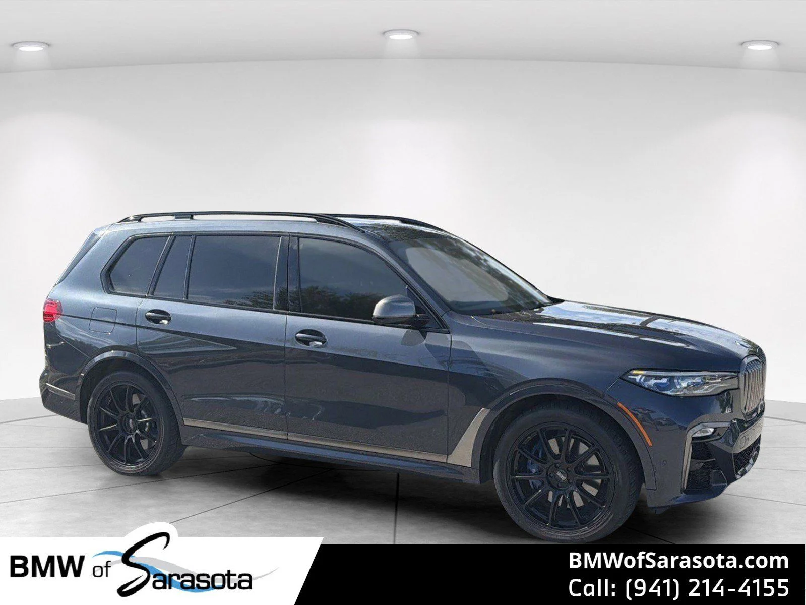 2022 BMW X7 M50i's photo