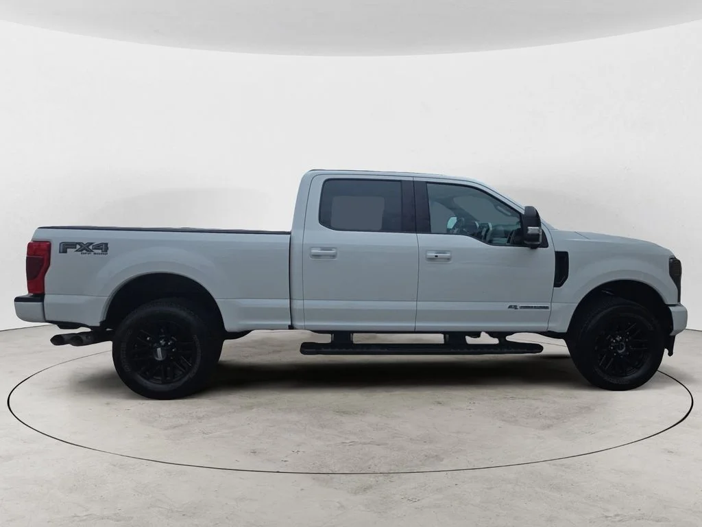 Used 2022 White Ford Lariat image 4