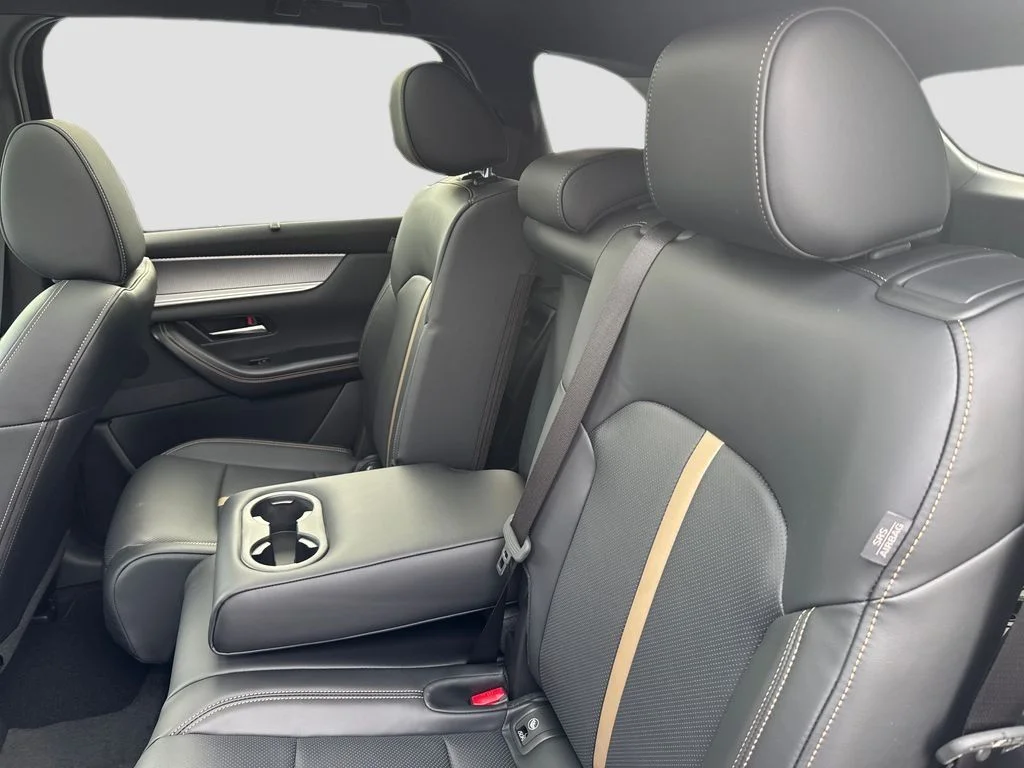 New 2026 Platinum Mazda 3.3 Turbo Premium Plus image 16