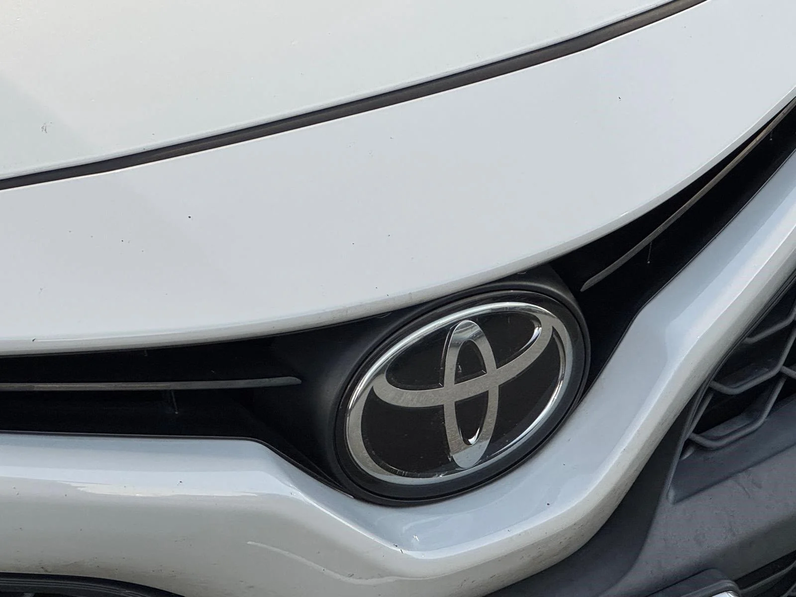 Used 2023 Predawn Gray Mica Toyota SE image 20