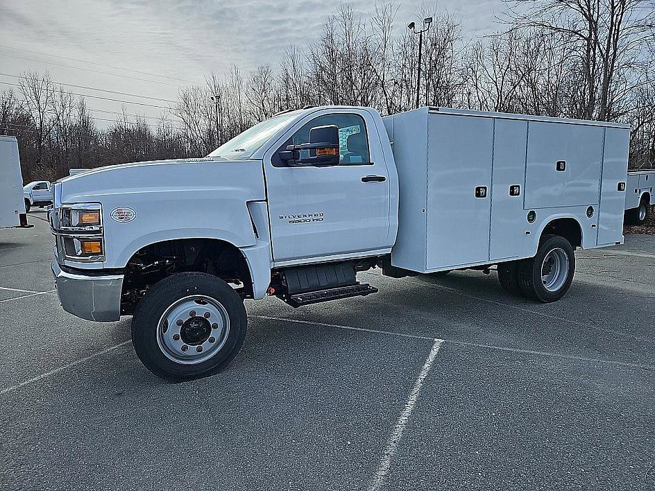 2024 Chevrolet Silverado HD WT 4WD Regular Cab 165" WB's photo