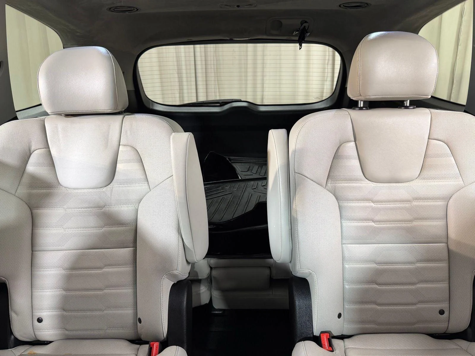 Used 2023 Glacial White Pearl Kia SX-Prestige image 38