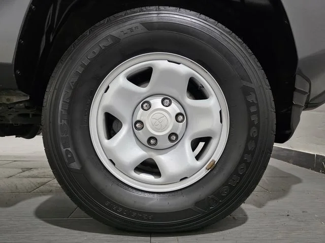 Used 2023 Gray Toyota SR image 25
